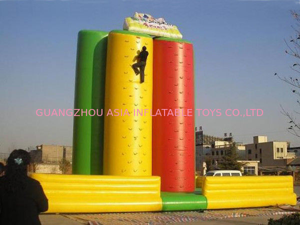 Huge Inflatable Bungee Trampoline , UV Resistant Inflatable Amusement Park